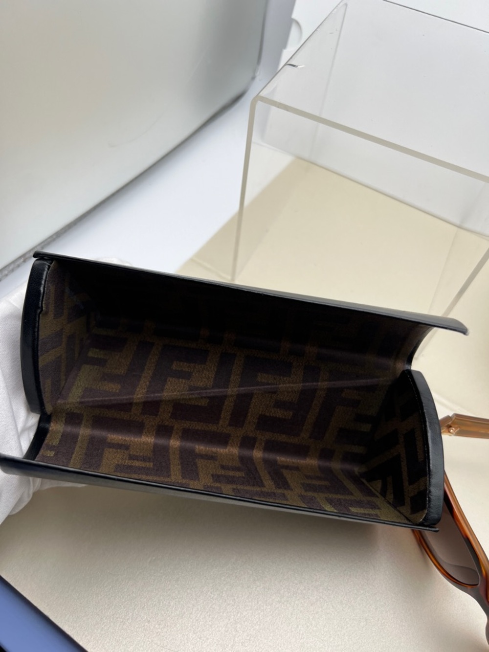 FENDI Tortoiseshell Oversized Women's Sunglasses Zucca FF Logo Brown Lenses - Picture 13 of 17